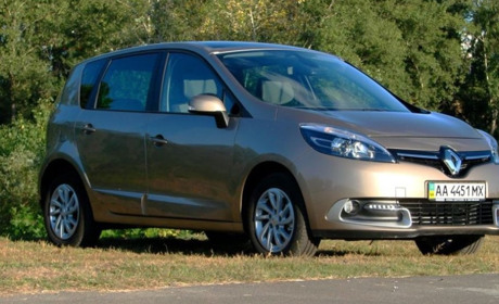 Renault Scenic, просторный автомобиль класса K