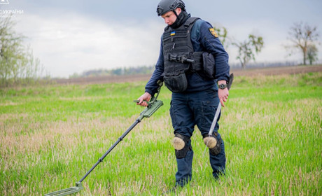 Розмінування Тростянеччини: в ДСНС розповіли, скільки і від кого зараз отримують заявок на перевірку