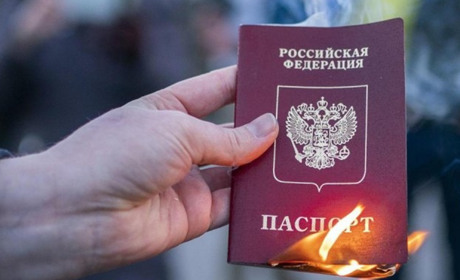 Брати чи не брати: думки Верещук та Лубінця щодо отримання російського паспорту розділились