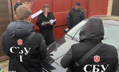 Депутата Одеської облради Роздільнянського району і його дружину підозрюють в махінаціях з землею