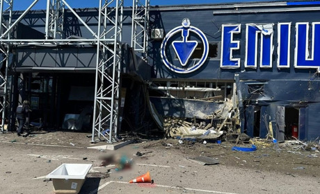 Армія рф обстріла "Епіцентр" в Херсоні, є загиблі та поранені
