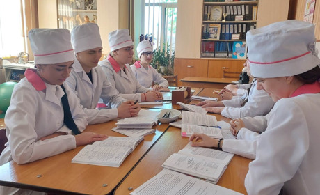 Рак молочної залози — не вирок: студенти-медики розповідають, як вчасно виявити хворобу