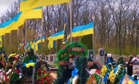 Перенесення поминальних днів: мер міста попросив смілян відвідати померлих раніше