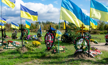 На Одещині 44-річний чоловік осквернив могилу військового