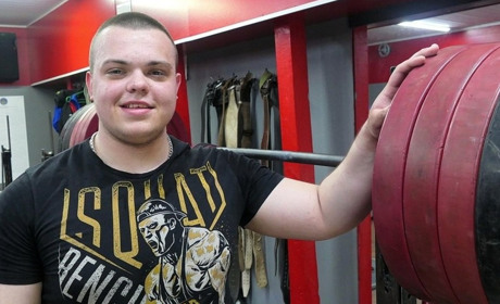 Вихованець глухівського клубу «Гармонія» Марк Долженко став Чемпіоном Європи з пауерліфтингу