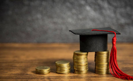 Стипендіям Южненської міської ради присвоїли назву на честь почесного громадянина