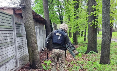 Поліцейські Полтавщини працюють над розмінуванням сусідньої області