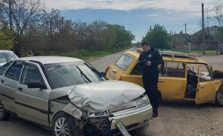 На Одещині в аварії постраждало шестимісячне немовля та двоє дорослих, їх ушпиталили