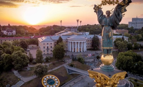 Майже 250 тисяч: скільки переселенців живуть у Києві?