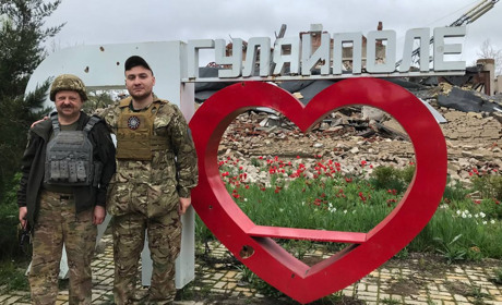 Пробите колесо врятувало волонтерів, які їхали з допомогою у Гуляйполе