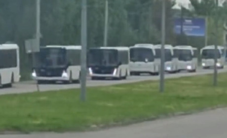 Військові РФ вивозять мешканців ТОТ до Бердянська, щоб потім прикритися "живим щитом"