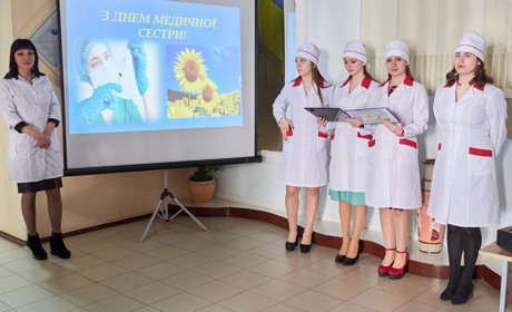 «Підстав плече»: студенти-медики про волонтерство, захист України та професію медсестри та медбрата