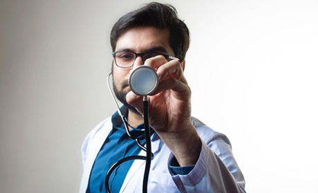 Які медичні обстеження варто проходити щороку про всяк випадок? Розповідають місцеві лікарі