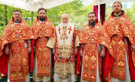 Священники Бердянської єпархії розповідають у москві, як чекали на руський мир