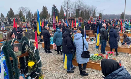 Родини загиблих захисників з Калуша отримають до 50 тис. грн на встановлення нагробних пам’ятників