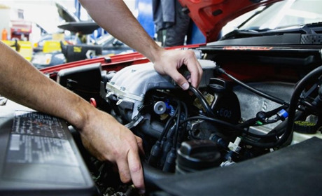 Южненські волонтери відновили авто для захисників (ФОТО)