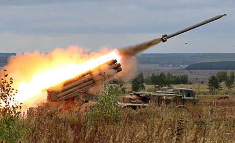 Жителі Кремінної чи не щодня повідомляють про "прильоти". Окупанти мовчать