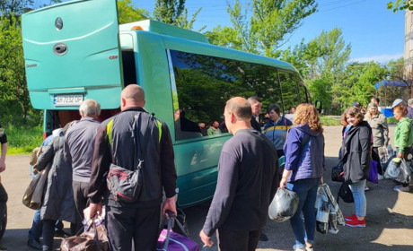 З Торецька евакуювалося 16 жителів громади: коли наступна евакуація