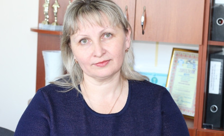 Чергову вчительку з Волновахи судять за співпрацю з російськими окупантами. Відео