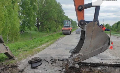 На Конотопщині відновлюють дороги. Де проходять роботи