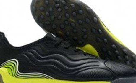 Сороконіжки для футболу Адідас: яку краще обрати лінійку Adidas