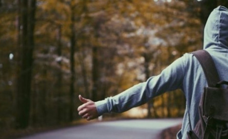 В Одеському районі підліток втік після сварки з вітчимом та жив на вулиці. Його матір покарають