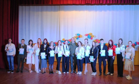 У Хмельницькому нагородили переможців ІІ етапу МАН: серед них старокостянтинівчанки