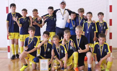 Команда з Южного стала призером на чемпіонаті з футболу (ФОТО)