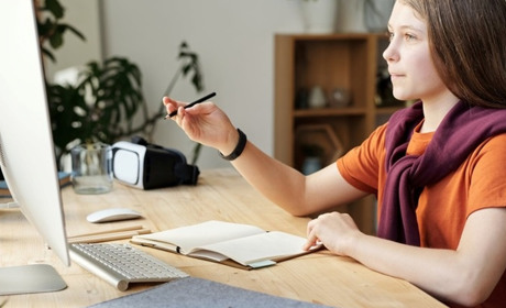 Дистанційні школи Україна: аналіз пропозицій та вибір оптимального варіанту