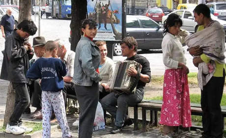 Як живуть роми Херсонщини під час війни