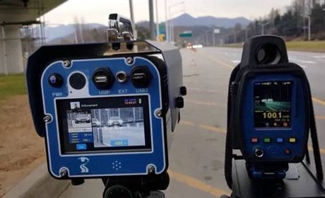 Поліція попереджає водіїв, що одна з шести камер TruCAM на Сумщині, розташована неподалік Глухова