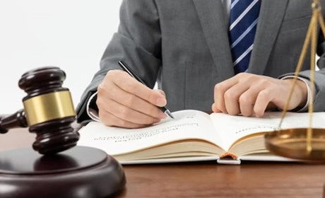 У Гадячі зачиняється нотаріальна контора. У чому причина