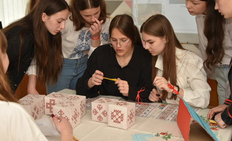 У ліцеї «Лідер» оголосили набір у класи з поглибленим вивченням дисциплін