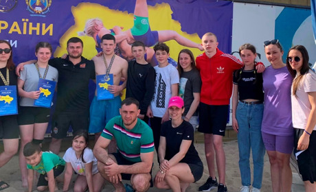 Пауерліфтинг, пляжна боротьба, волейбол і футбол: як виступили сарненчани