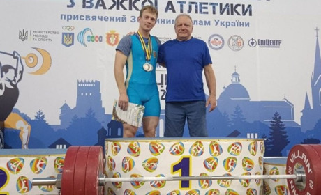 Важкоатлет Володимир Щавінський з Калуша привіз срібло з всеукраїнського чемпіонату