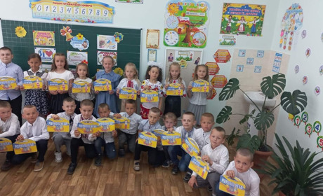 У Вараському районі продзвеніли останні шкільні дзвінки. Огляд подій