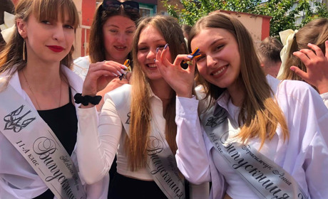 У школах громади пролунали останні дзвінки: як це було