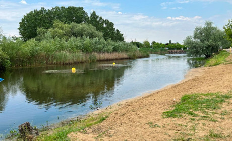 Дитячий пляж у Біляївці готовий до сезону: вода в нормі, дно чисте, берег з піском. Що ще у планах