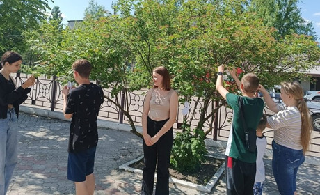 Колаборантка з Нової Каховки вважає українських дітей “власністю РФ”