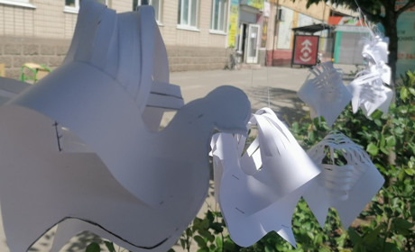 У Старокостянтинові провели тиху акцію пам’яті. Вшанували дітей, загиблих під час війни