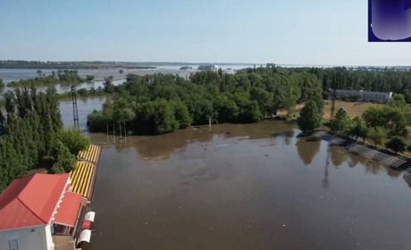 Окупанти не рятують жителів Нової Каховки, а вивозять награбоване