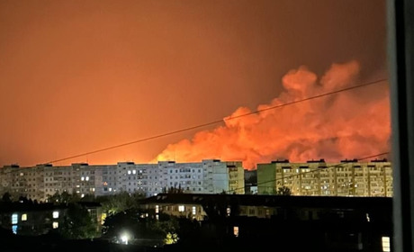 Горіло та диміло цілий вечір: подробиці вибухів у Бердянську (фото, відео)