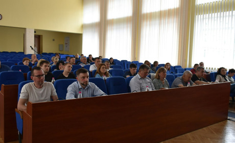 Матеріальна допомога Херсонщині та звягелянам: позачергова сесія міської ради