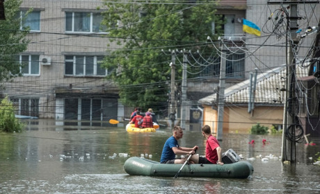 Не евакуйовують людей, а грабують їхні домівки: ситуація в окупованих населених пунктах Херсонщини