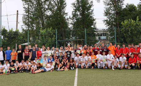 Спортсмени Добропілля взяли участь в турнірі з міні-футболу. Які місця зайняли