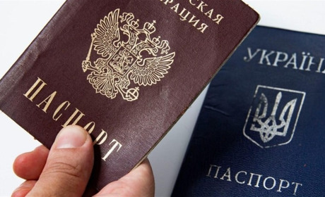 У Мелітополі без паспорту РФ школярам не дають атестати, а працівників інтернатів - звільняють