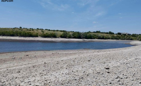 Каховське водосховище зменшилось удвічі