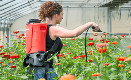 Для чого потрібен обприскувач