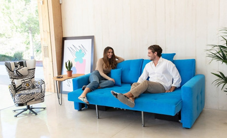 За якими характеристиками вибирати диван?