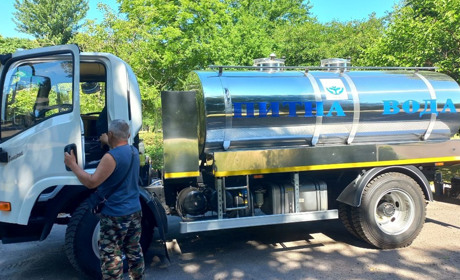 Комунальне підприємство «Черкасиводоканал» відправило у Нікополь автоцистерну